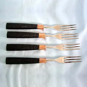 Ensemble de couverts plaqué or 304 en acier inoxydable à prix économique Serveur de miroir pour les fêtes Service de table en gros - Product Image 2