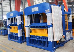 Machine de moulage de blocs de béton 12MS de pointe avec système de contrôle PLC et production de 2000 pièces par heure pour usine de blocs - Product Image 5