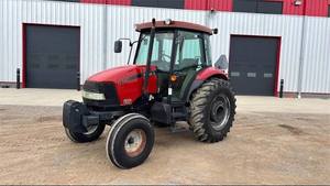 รถแทรกเตอร์การเกษตร Case IH JX75 ใหม่และมือสอง พร้อมเครื่องยนต์ดีเซลประหยัดน้ำมัน ระบบ PTO และระบบไฮดรอลิก - Product Image 3