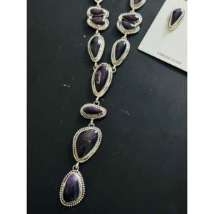 Conjunto de Collar Lariat de Sugilita de Alta Calidad y Plata de Ley de Darrin Livingston, Joyería Fina - Product Image 4