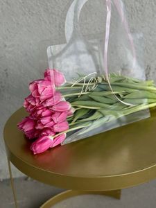 Bolsa Transparente de PVC para Empaque de Ramos de Flores con Asas Integradas | Bolsa de Regalo de Plástico Rígido Transparente para Floristas | Transparente e Impermeable - Product Image 3