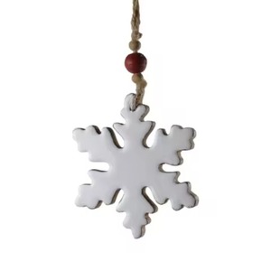 Juego completo de madera de dos colgantes en forma de estrella con acabado pintado, adorno colgante de diseño moderno - Product Image 3