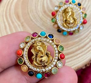 Pendientes de Templo tradicionales chapados en oro de la mejor calidad con aspecto simple y elegante para mujer para ropa de boda para niñas - Product Image 6