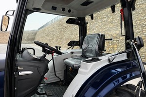 Tractor de 80HP con Calidad Internacional y Caja de Cambios 8+2, Chasis con Certificación CE - Product Image 2