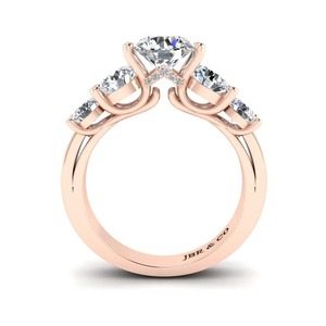 Style élégant Diamant Rond Rose Plaqué Or 925 Argent Twist Prong Cinq Pierre Bague de Fiançailles Pour Femmes Au Meilleur Prix - Product Image 5