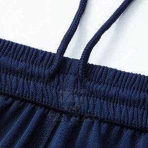 ชุดฟุตบอลแบบกำหนดเองรุ่นใหม่ล่าสุดปี 2026 ราคาดีที่สุดสำหรับผู้ใหญ่ ผลิตจากโพลีเอสเตอร์ 100% แห้งเร็ว ระบายอากาศได้ดี น้ำหนักเบา เหมาะสำหรับทุกฤดูกาล - Product Image 5