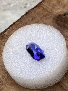 Pierre de coupe ovale fantaisie tanzanite naturelle de super qualité avec une excellente couleur et une loupe naturelle zoisite 10.69 carats propre - Product Image 4