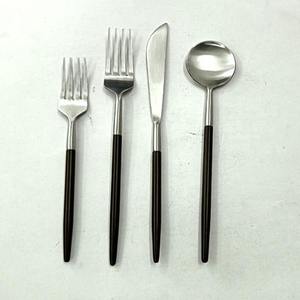 Juego de cubiertos hechos a mano con mango cónico redondo de acero con espejo plateado pulido para boda, Hotel, restaurante, fiesta con mango blanco - Product Image 4