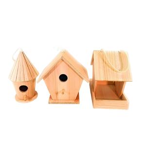 Estas encantadoras casitas de madera para pájaros y comedero para pájaros, kit de comedero artesanal, pueden iluminar cualquier jardín, balcón, porche o espacio interior. - Product Image 1