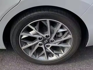 Elantra Limited d'occasion en excellent état, conduite à gauche, sièges en cuir, caméra de recul, phares au xénon, écran tactile, origine américaine - Product Image 4