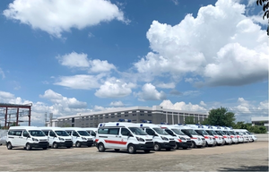 Voiture à essence Edition, 4 portes, 5 places, berline de luxe, voiture neuve à vendre, tout en parfait état, prête à être expédiée - Product Image 6