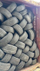 Fournisseur direct d'usine propose des pneus de voiture d'occasion (solides) de toutes tailles à prix de gros - Marque personnalisée, garantie 1 an - Product Image 3