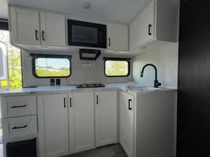 Nouveau 2026 Jayco Jay F-l-i-g-h-t S-l-x 160LK - Product Image 5