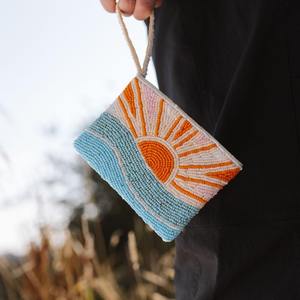 Monedero de Cuentas de Colores con Diseño de Truco o Trato, Bolsa para Monedas con Cuentas Bordadas - Product Image 1