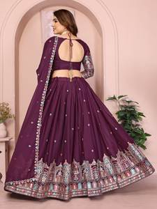LANZANDO NUEVA DESGASTE DE FIESTA DISEÑADOR LEHENGA CHOLI CON DUPATTA TELA STAR GEORGETTE CON TRABAJO DE BORDADO - Product Image 2