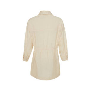 Túnica beige de tela texturizada con cintura fruncida, ligera - Product Image 3
