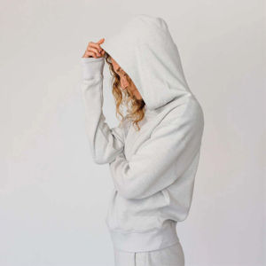 Sweat à capuche en tricot classique pour femmes avec logo personnalisé, col à capuche pour la saison hivernale, tenues décontractées - Product Image 4