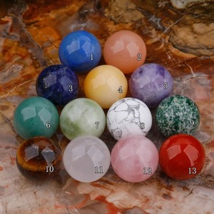 Esferas de cristal mixtas Tamaño de mármol pequeño Piedra preciosa Talla Decoración A granel Venta al por mayor Cristales y piedras curativas - Product Image 5