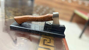 Industrial Mini Carbon Steel Viking <b>Axe</b> Customized Leather Ash <b>Wood</b> Handle Camping Hatchet Pizza <b>Cutting</b> Tomahawk Double Blade - Product Image 4