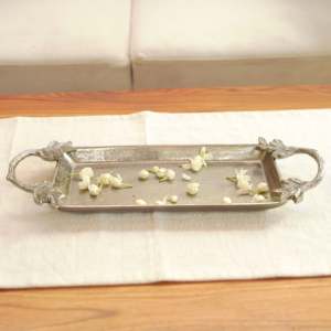 Bandeja de Esencia de Hojas Plateada, Elegante Bandeja Decorativa para Servir, Diseño Metálico Hecho a Mano, Perfecta para Centro de Mesa - Product Image 6