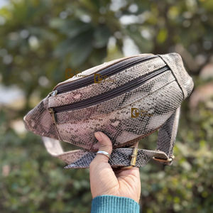 Cinturón de Cuero Auténtico con Estampado de Serpiente, Diseño Occidental, con Bolsillo en la Cintura, Bolso de Viaje Moderno, Tipo Pitón, Fácil de Llevar, Cinturón para Dinero, Multiusos - Product Image 1