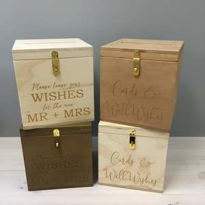 Prêt à expédier Wishing Well Party Favor à charnière - Product Image 3