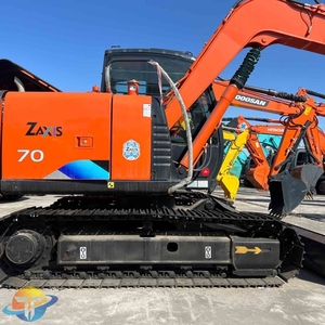 Mini-excavatrice sur chenilles Hitachi ZX70 d'occasion au meilleur prix avec moteur Hitachi d'origine, en excellent état - Product Image 6