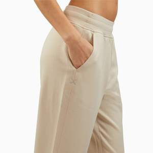 Pantalon de survêtement en molleton pour femmes, Texture douce, extensible dans 4 sens, résistant aux plis, 68% Polyester, 28% rayonne, 4% Spandex, bouleau, nuage - Product Image 4