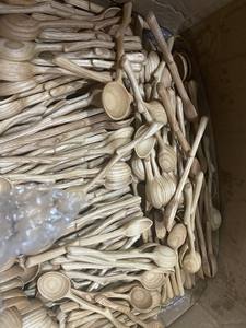 Cuillère de table en bois faite à la main avec un design unique-Cuillère en forme de coeur en bois-Cuillère à café et à thé - Product Image 3