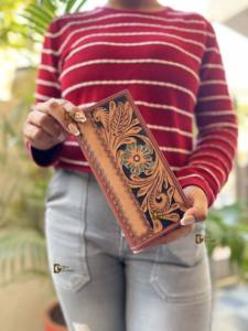 Nouvel arrivage Portefeuille long pour hommes Style occidental sculpté à la main en cuir doublure en nylon élégant porte-monnaie RFID cadeau pour lui chaud - Product Image 5