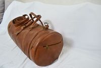 Sac de voyage vintage en cuir véritable Moroccan Soul avec fermeture éclair, doublure en toile, forme de baril, deux sangles pour homme, modèle 1015