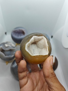 Sphère d'agate druzy naturelle polie, boule de cristal étincelante, pierre précieuse de quartz, décoration de guérison, méditation, Feng Shui, objet de collection - Product Image 4