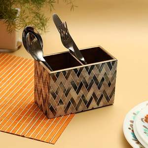 Porta Cucharas Clásico de Madera de Tres Niveles con Estampado Floral, Base Antideslizante para un Uso Seguro en la Cocina, a Precio Económico en India - Product Image 5