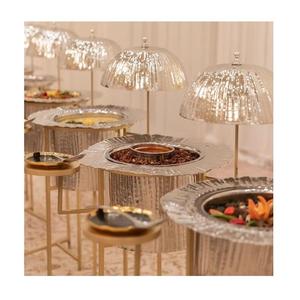 Plat de service en laiton plaqué or au design fantastique avec couvercle suspendu pour mariage, fête et événements - Product Image 3