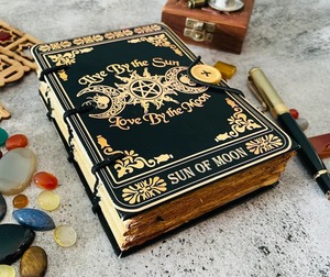 Journal Grimoire Triple Déesse de la Lune - Product Image 1