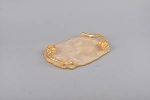 Ensemble de plateaux de service modernes faits à la main en bois de noyer imperméable avec poignées en métal - Product Image 3