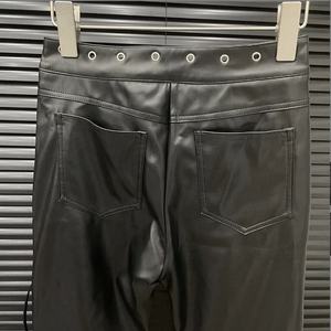 Pantalones de Cuero de Cintura Alta de Primera Calidad con Detalles de Remaches, Cierre con Cordón, Estilo Gótico, Pantalones Largos para Mujer - Product Image 2
