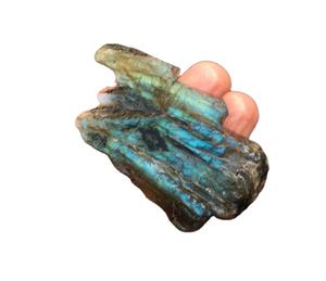 คอลเลกชั่นหินอัญมณีดิบจากสวนคริสตัลเคลือบแร่ลาบราดอไรต์ธรรมชาติไม่เหมือนใคร - Product Image 1