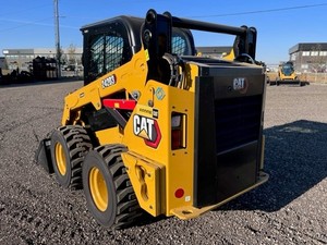 Acheter Cat 242D3 Mini chargeuse compacte à vendre chargeur frontal à roues avec godet à charge nominale de 5 tonnes et accessoires de pompe - Product Image 3