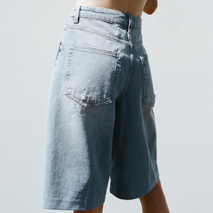 Pantalones vaqueros lavados a la moda para mujer, precio al por mayor, lavado con ácido, corte de bota, nuevo estilo, holgados, pierna recta, pantalones cortos de mezclilla para mujer - Product Image 2