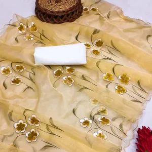 欧根纱丝绸和手工绘制的可爱。这款华丽的欧根纱纱丽，到处都是手印箔图案