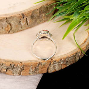 Bague en argent sterling style bohème avec pierre précieuse turquoise rouge huître en cuivre naturel, taille ovale 8 mm, sertie clos, 3,74 g, bijoux fins - Product Image 1