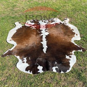ISONZ Piel de vaca natural con pelo, marrón y blanca, al por mayor, atractiva, de 1.2-2.0mm de grosor, 30 pies, tamaño personalizado para calzado - Product Image 4