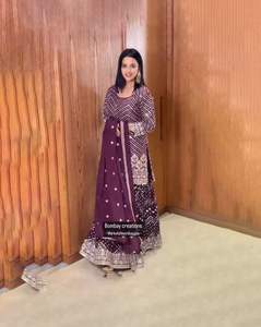 Ensemble de vêtements ethniques de créateur pakistanais 3 pièces brodés à paillettes indiennes Sharara Gharara Kurti Georgette Occasions spéciales - Product Image 2