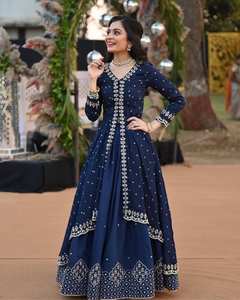 Designerสีฟ้าLehenga Choliสําหรับผู้หญิงGeorgette Partyสวมใส่อินเดียแต่งงานLehenga Choliเย็บปักถักร้อย & ลําดับLehenga - Product Image 2