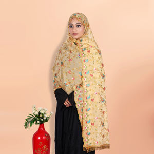 Hiyab de Georgette Premium con Bordado Enriquecido y Trabajo de Lentejuelas con Cuentas, Borde de Encaje Latkan para Ocasiones Especiales - Product Image 4