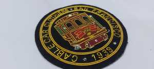 Étiquettes de vêtement élégantes et durables en polyester, patchs d'emblèmes britanniques brodés à la main avec des badges Wok en fil métallique tissé - Product Image 3