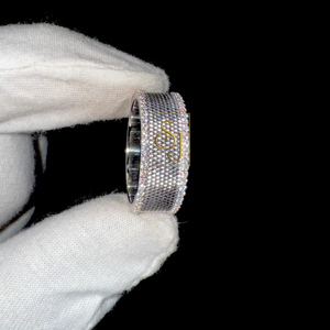 Diseño fino único Plata de Ley 925 Lab Grown Diamond Studded Wedding Band Unique Luxury Half Eternity Channel Set Anillo de regalo - Product Image 1