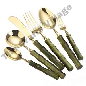 Ensemble de couverts en acier inoxydable poli or avec manche vert, ensemble de vaisselle pour la cuisine - Product Image 1