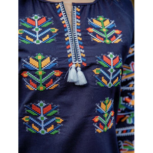 Vente en gros Blouses de haute qualité 100% coton, décontractées, de couleur unie, à la mode, brodées, à manches longues pour femmes, hauts élégants - Product Image 2